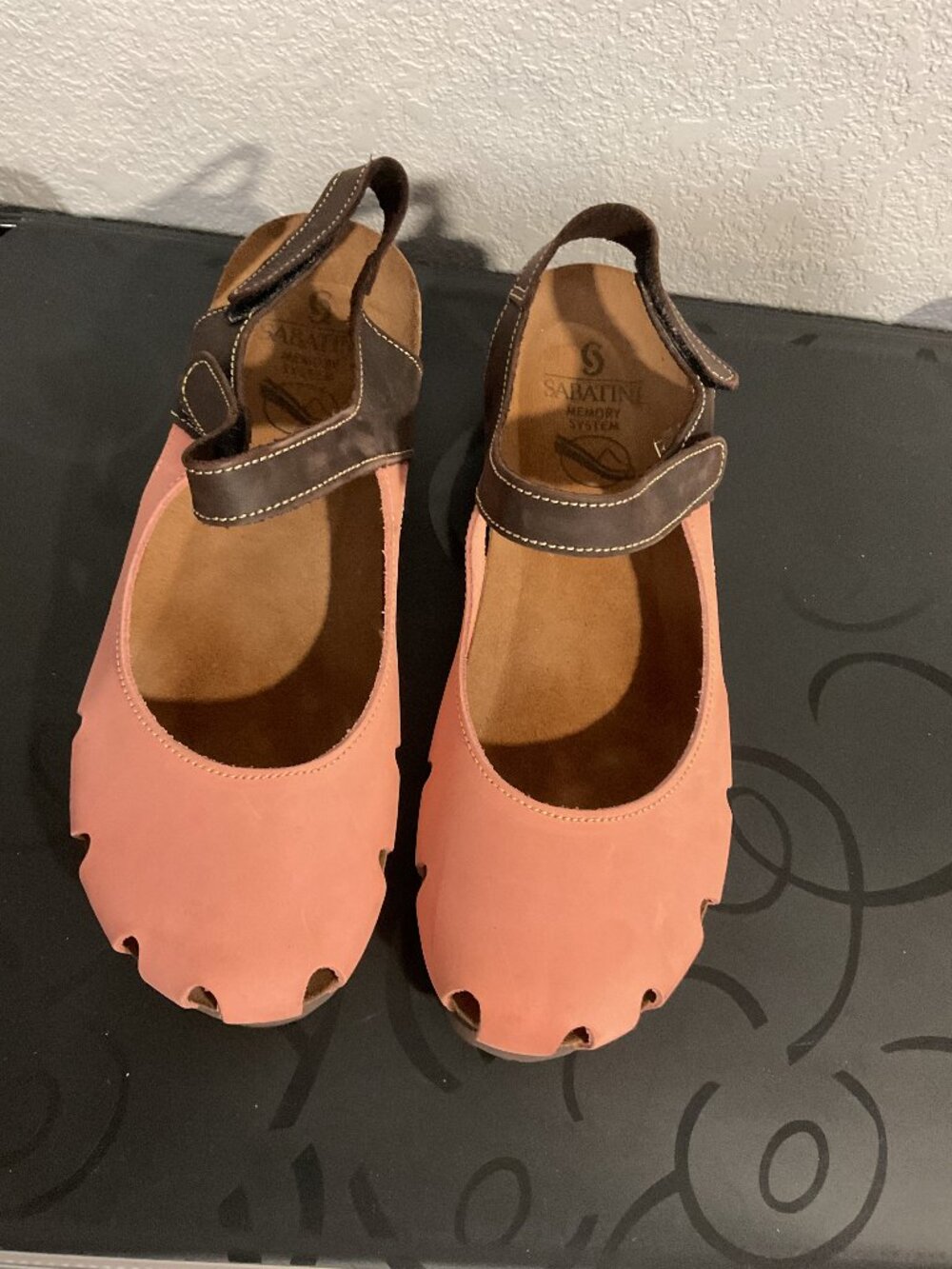 Like New Sabatini closed toe sandals in Salmon and Brown leather 41/10-10.5 - Picture 4 of 7